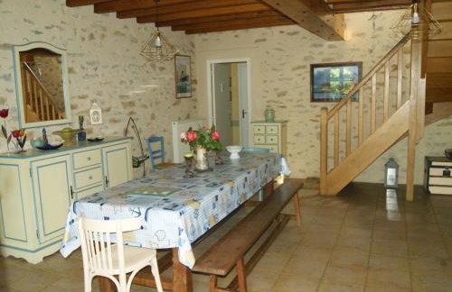 Gîte rénové en campagne, 3 ch., terrain 5000m², proche randonnées et Le Mans ! - Foto 9
