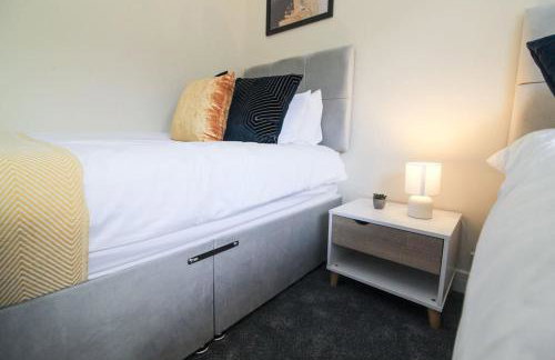 Cosy Modern 3 Bedroom House in Bradford City - Foto 38