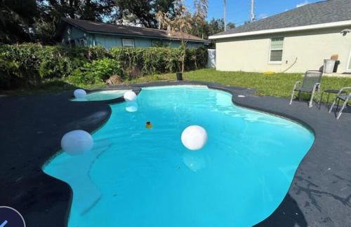 3 Bed 2 Bath Sleeps 6 Pool Retreat in Eustis, FL!!! - Foto 3