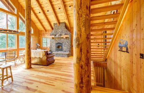 Nordic Style Lodge with Deck on 80 Acres in Arlee - Foto 6