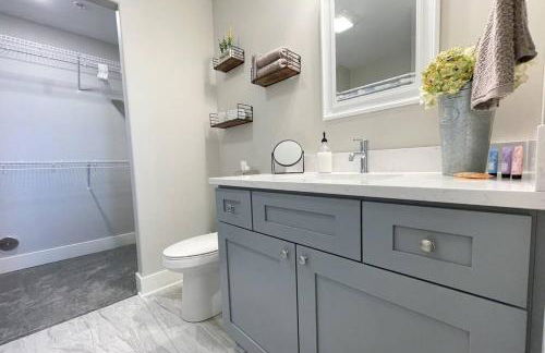 Main Floor Cozy 2 Bedroom Condo in Bettendorf - Photo 7