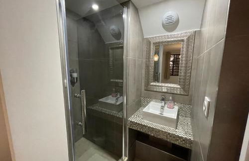 Duplex vieux marché quartier historique wifi/parking - Foto 20