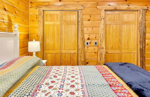 Adirondack Mountain Cabin with Hot Tub, Near Whiteface, Lake Placid, Fire Pit, Game Rm - Foto 26