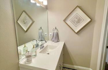 Chic Townhome near LA Tech - Foto 37