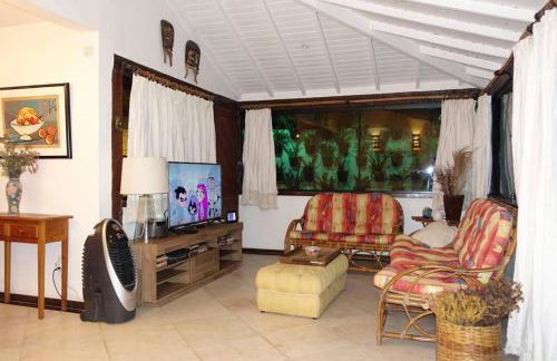 Casa com Piscina de Vidro e Sauna Integrada em Geribá com 5 quartos - Foto 60