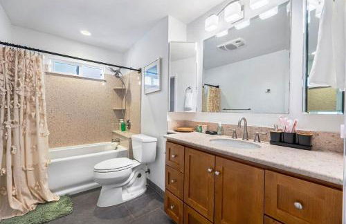 Santa Clara 5Br Home I Spacious backyard I Westfield - Photo 20