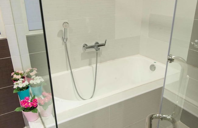 Encorp Marina Suites - Photo 30