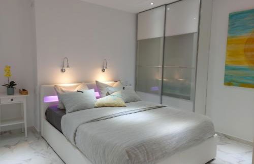 NIDO DEL AMOR deluxe 1a linéa Terraza Indoorpool Wifi Aire Netflix 10 metros a Cala del Pino - Foto 7