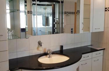 Schöne 120-qm-Ferienwohnung - Sonnenterrasse - Stadtgrenze Lübeck - Foto 9