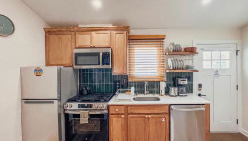 Stylish 2 BR 1 BA Apartment - Steps to the Ocean - Hidden Gem - Foto 4