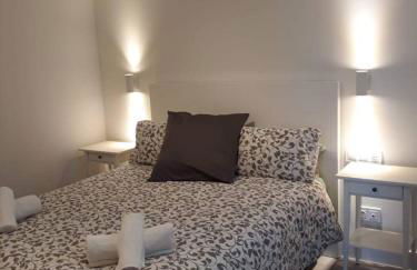 Apartamento en primera línea de playa, con piscina y garaje en Torrox Costa - Photo 14