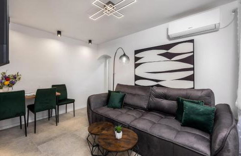 1 Bedroom Nice Home In Hreljin - Foto 3