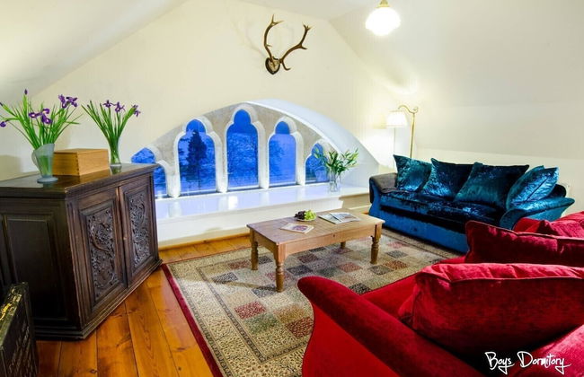 The Boys Dormitory - Foto 18