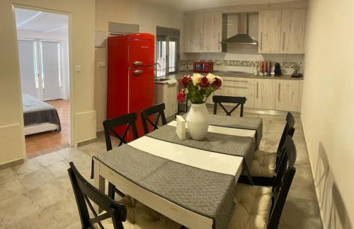 Encantador alojamiento con acceso a piscina compartida - Photo 27