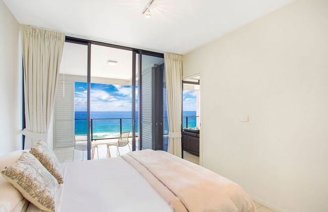 Ultra Broadbeach - Photo 16