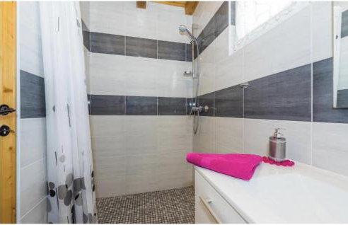 2 Bedroom Stunning Home In Konjevrate - Foto 25