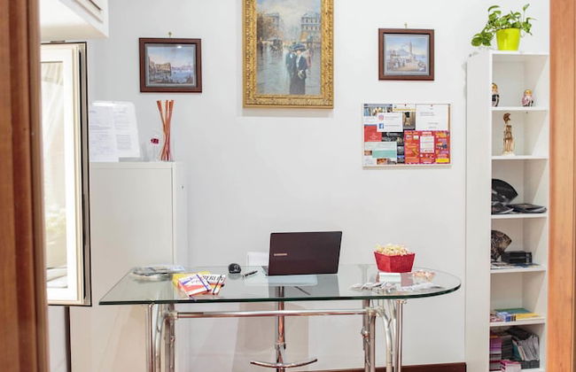 Palazzo Carafa della Spina - Foto 4