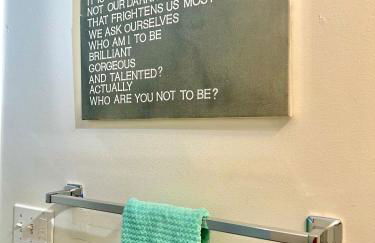 Private Room with Shared Bathroom on the 1st Floor 10 minutes walk to University of Washington - Foto 28