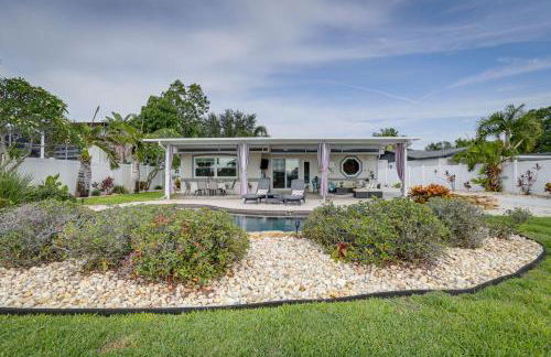 St Pete Vacation Rental Private Pool and Water View - Foto 23