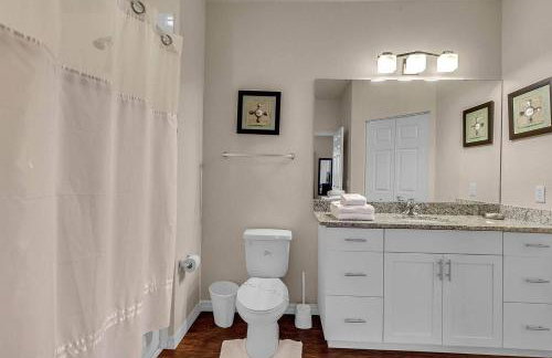 4 BD 3 BA Lucaya Village 23-101 - Foto 22