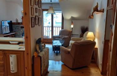 Apartamento dúplex acogedor con piscina en Rialp - Foto 3