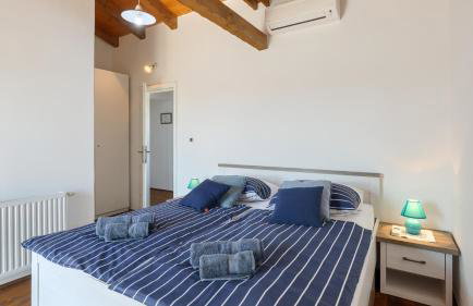 Rustic villa Marijanin Vrt with pool in Tinjan - Foto 27