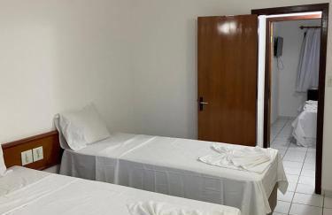 AP27 com 2 Suítes a Poucos Passos da Praia de Taperapuã - Foto 15