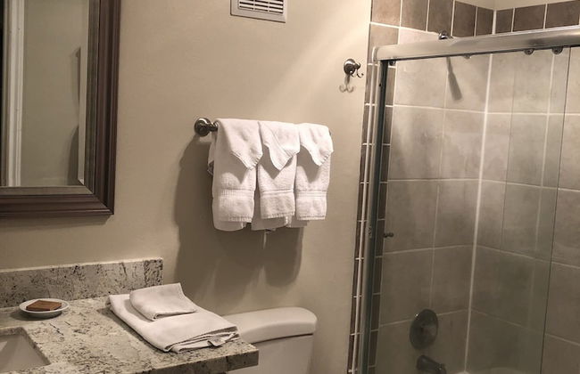 Fireside at The Village - Near Hike/bike! - Photo 18