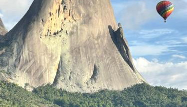 Suíte Charmosa Vista Azul - A melhor vista para a Pedra Azul - Foto 5