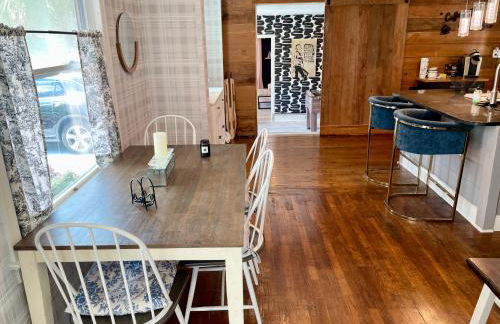 Cozy sanctuary minutes from the bay and beaches - Foto 17