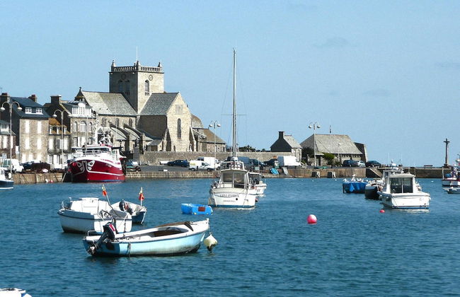 Holiday Home in Denneville Near Sandy Beach - Foto 19