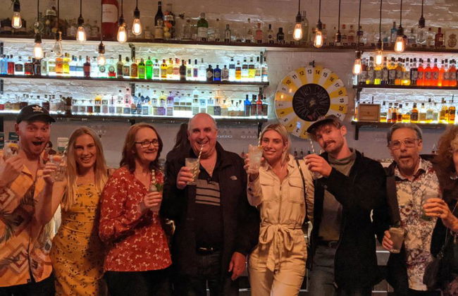 Recorrido por los bares pequeños y el arte callejero - Foto 6