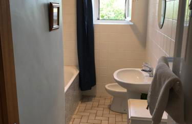 The Linden House - Photo 12