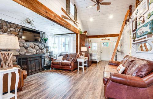 Family-Friendly Retreat on Gilletts Lake! - Foto 4