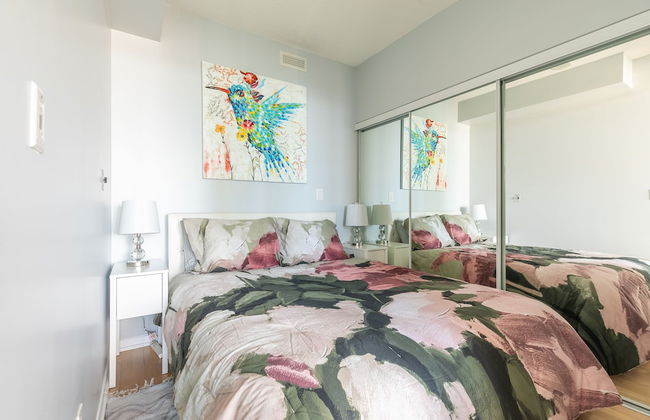 Maple Leaf Square - Photo 8