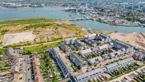 Sun-Soaked- Charming Views Overlooking the Harbour - Foto 4