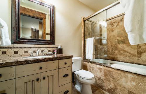 8 Bedroom Deer Valley Masterpiece with endless views. Theater hot tub game room ski-inout - Photo 38