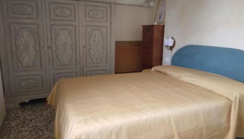 IL NIDO BY LUISA - Beautiful Terrace - Near the Station - Foto 4, wardrobe