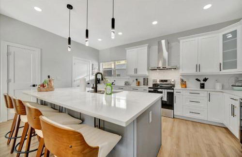 4br3ba Modern Sleeps 10 8 Minutes to Raymond James - Foto 1