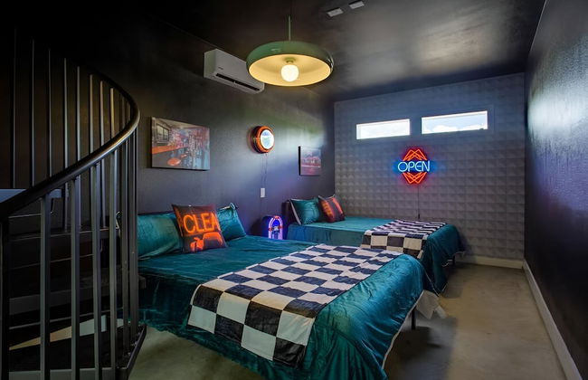 Heated Pool Haven w Hot Tub Downtown 3 mi - Photo 19