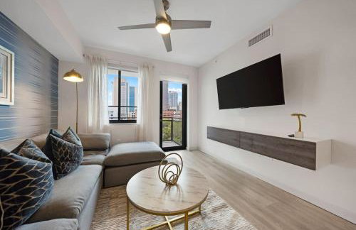 Isla Blue in DTWN 3 Min From Las Olas - Photo 10
