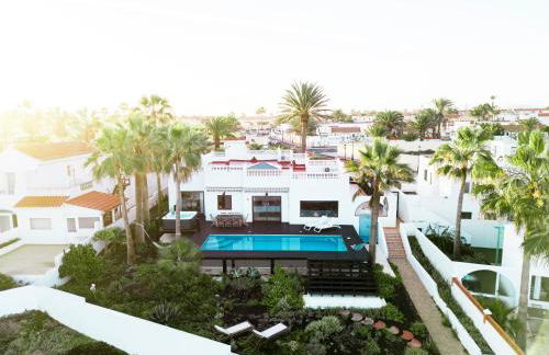 Villa Los Flamencos by Veaco- Beachfront & pool - Photo 10