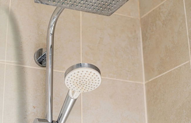 Stylish 2Bed Steps from Iconic Waterloo - Photo 26