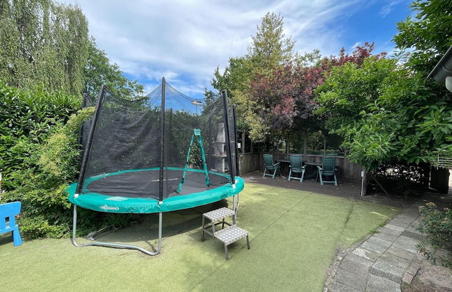 Family Farmhouse With Go-karts - Photo 31