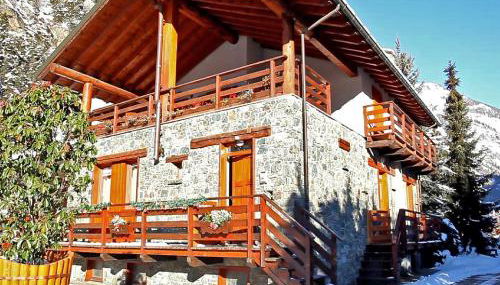 Apartment in Antey-Saint-André near Ski Lift - Foto 1