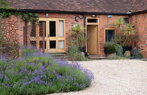 The Clock Tower & Dairy - Two x 2 Bed Barns with Indoor Pool - Photo 50