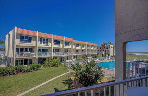 Beautiful Ocean Side 2 Bedroom Condo with Pool - Foto 15