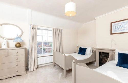 Independence House - Photo 25