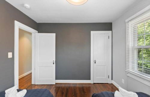 Massive 5BR Historic CozySuites House - Foto 21