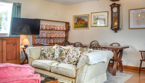 High House - Photo 2